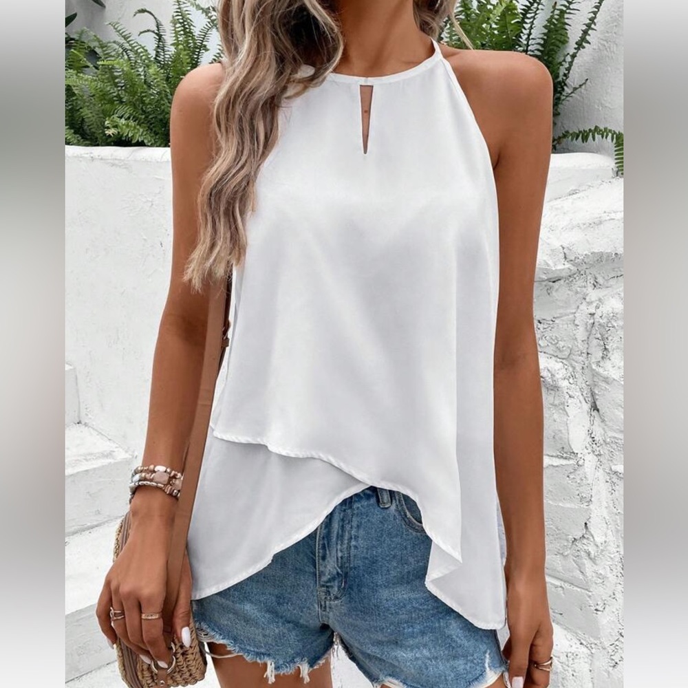 New in Bag - Shein Keyhole Neckline Asymmetrical Hem Halter Top